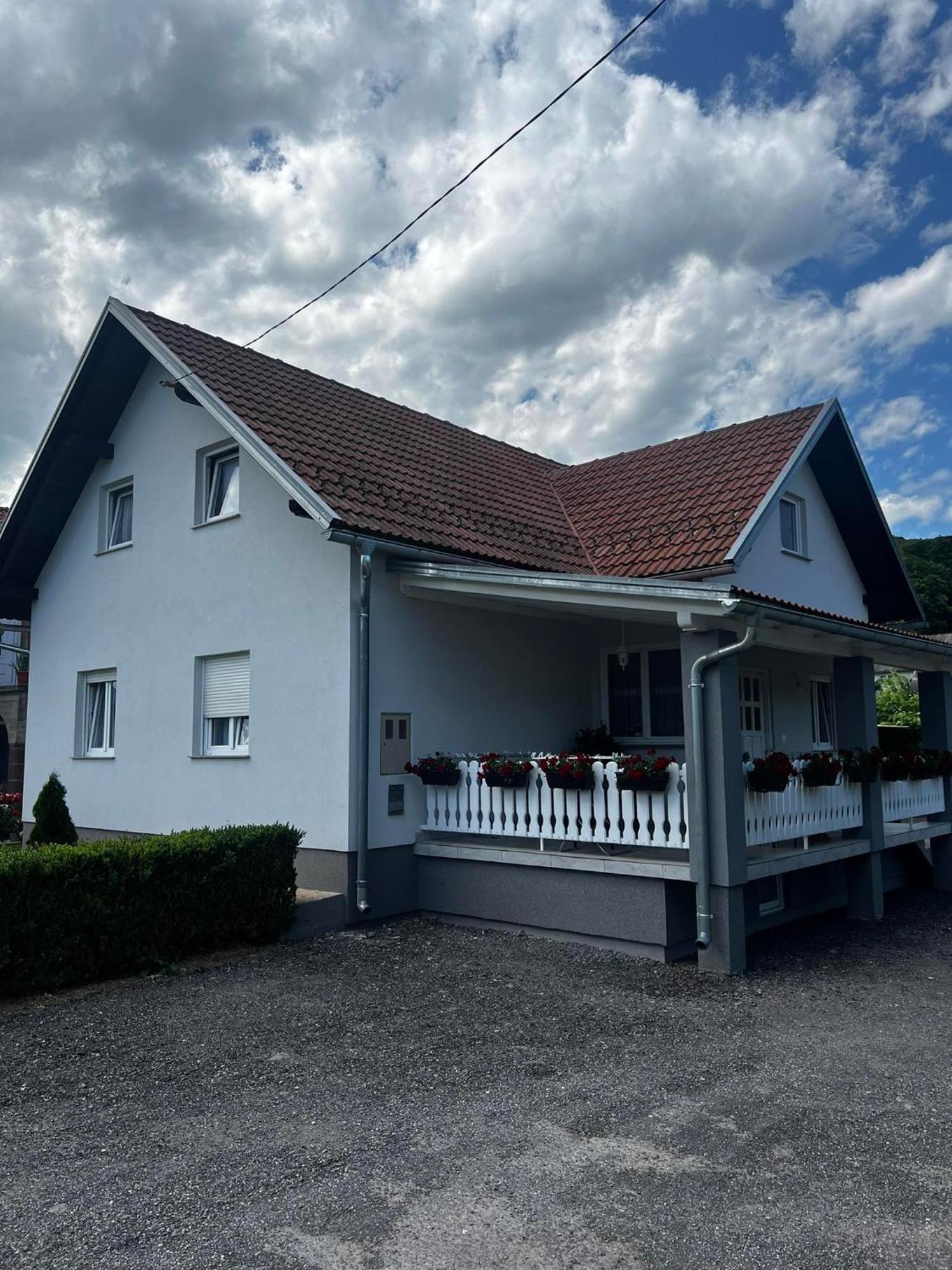 Appartement Apartman Matej à Otočac Extérieur photo
