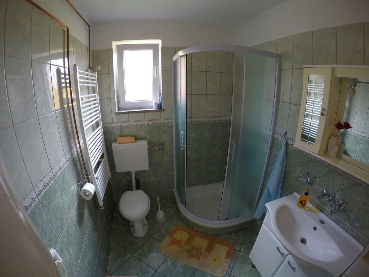 Appartement Apartman Matej à Otočac Extérieur photo
